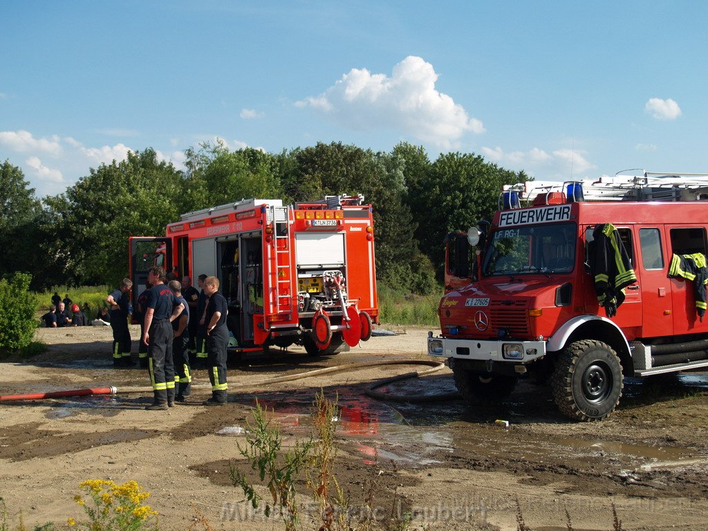 Feuer Koeln Ossendorf Butzweiler Hof neben IKEA P374.JPG